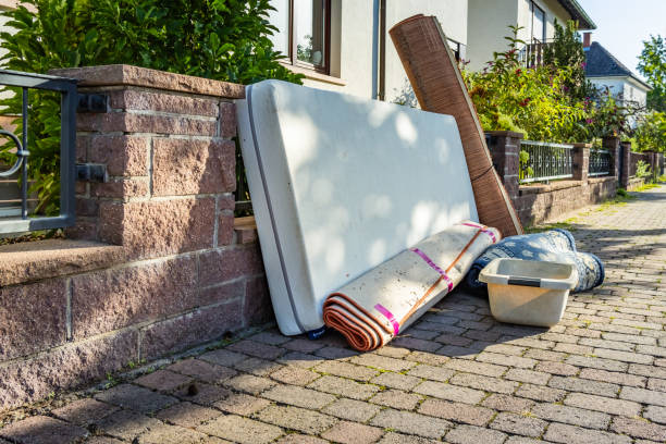 Best Garage Cleanout Services  in Holbrook, NY