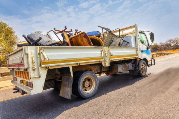 Best Yard Cleanup Services  in Holbrook, NY